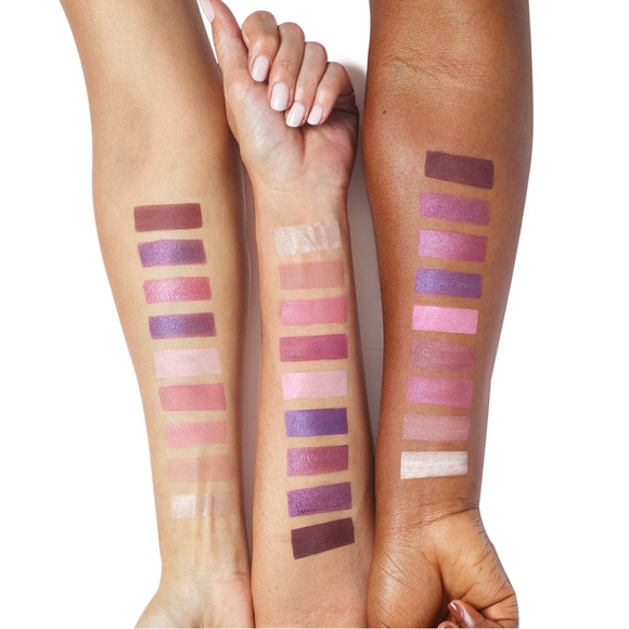 NWT Farmasi Oasis Collection - Violet Skies Eyeshadow Palette - Picture 2 of 2